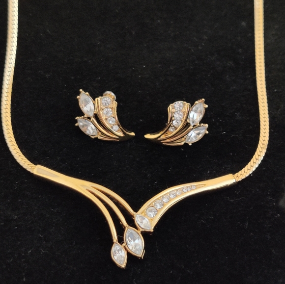 Vintage Signed Vendome Diamante Jewelry Set Necklace and Pierced Earrings - Picture 5 of 12